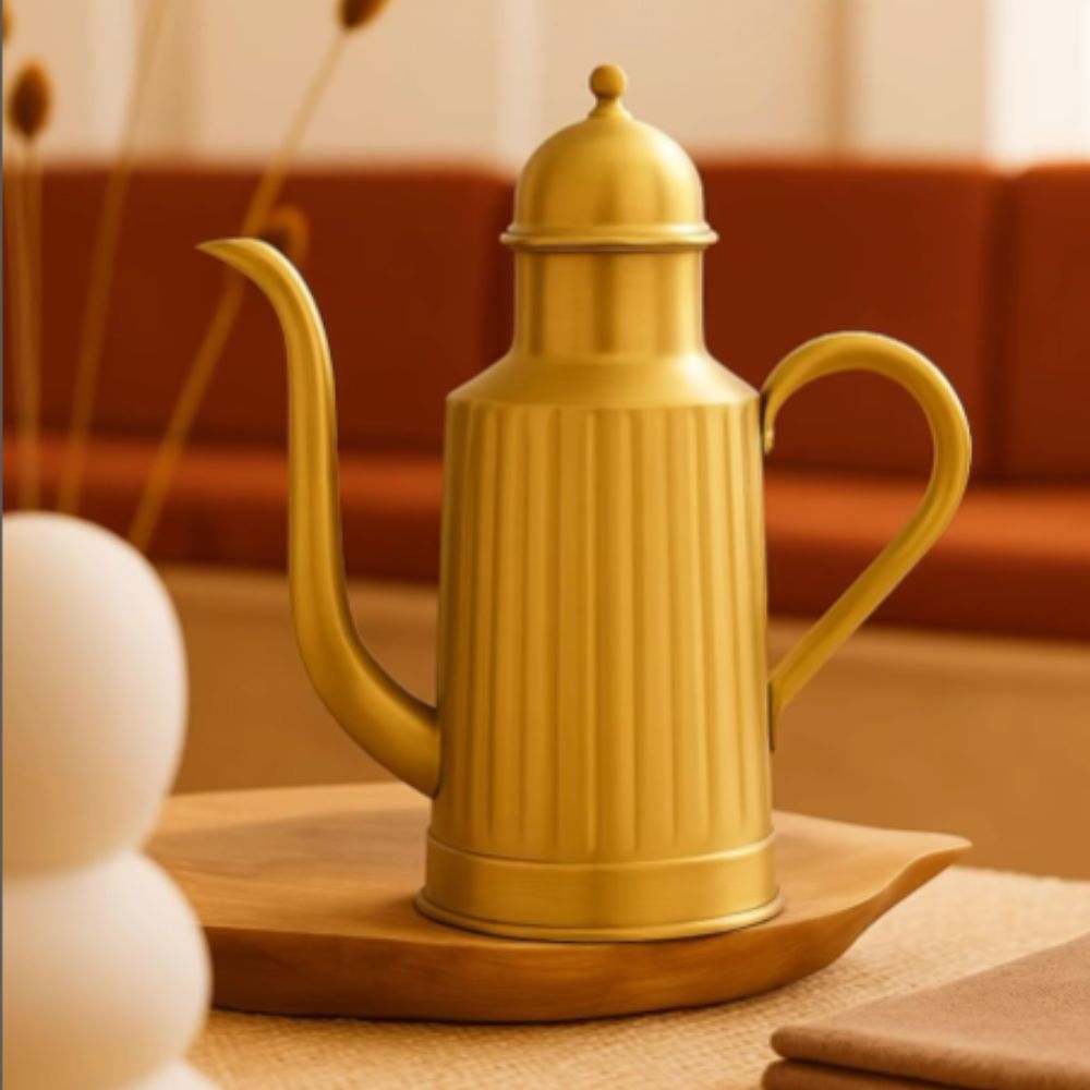 LaCoppera Brass 700 ML Olea Oil Can | Decorative Pouring Can | Golden